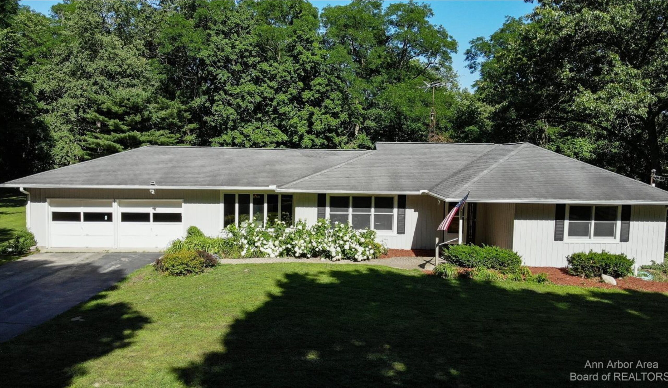 Must-See Ranch with all the Bells and Whistles!